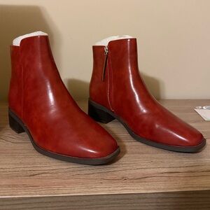Journee Collection Red Ankle Booties Women’s 7.5